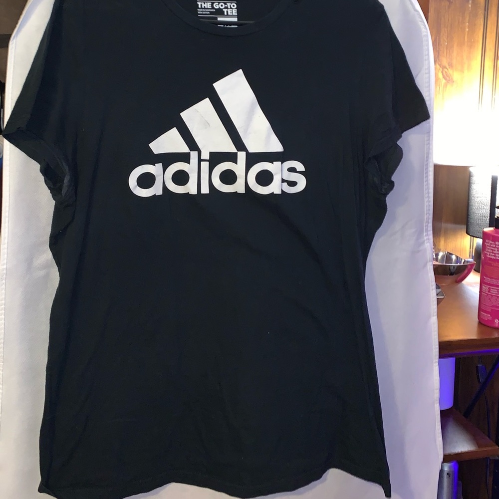 Adidas t shirt